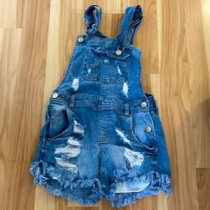 Ripped over all’s | size 2 | used